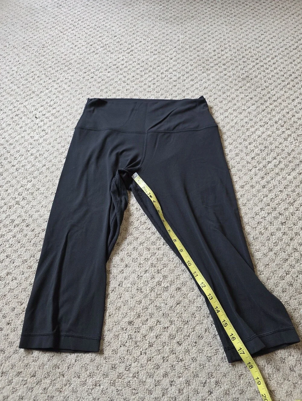 lululemon athletica Align Black Capri Leggings